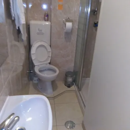 בית הארחה Fisher 46 2*